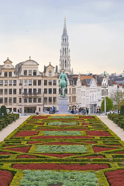 Der Garten des Mont des Arts in Brüssel, Belgien im Frühling — Stockfoto