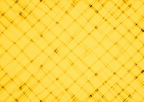 Žluté pozadí, které jsou nerovnoměrně protínající rozmazané světlo oranžové tenké čáry a černé skvrny — Stock fotografie