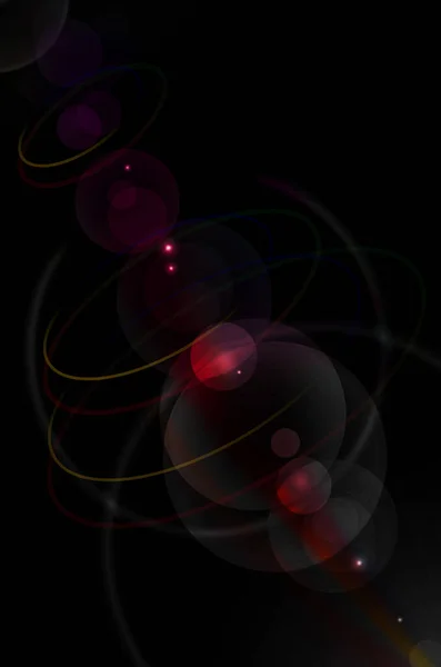 黒の背景は赤のハイライトで覆われ 虹の楕円形のリムと透明な赤い円を交差 — ストック写真