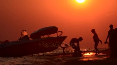 Akşam okyanus Sahili