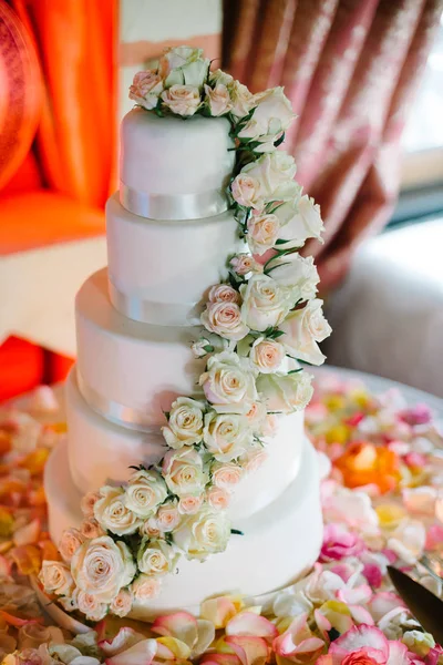beautiful white wedding cake with flowers