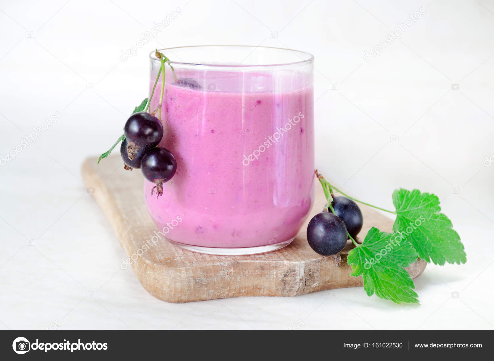 Коктейль из смородины Коктейль из смородины
