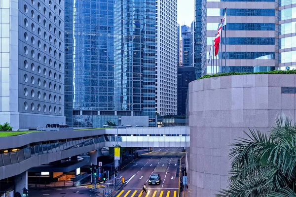 Hong Kong Şehir Merkezinde Gökdelenleri Var Metropolis Bölgesinde Sokak Manzarası — Stok fotoğraf