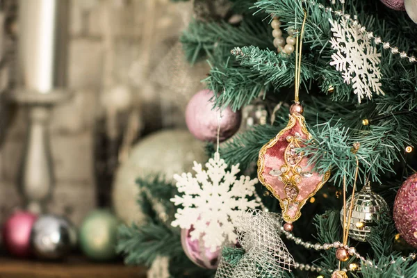 Fragment van een kerstboom — Stockfoto