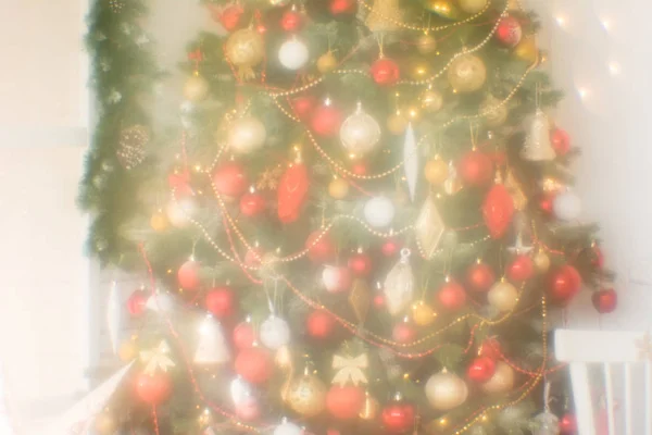 Vánoční strom v rozostření — Stock fotografie