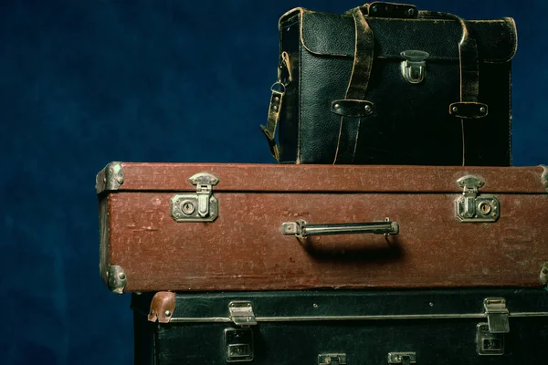 Stivă de valize vechi — Fotografie, imagine de stoc