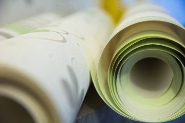 Oda onarımı için vinil duvar kağıdı iki rulo