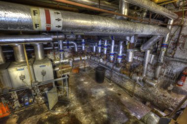 Terk edilmiş Endüstriyel Bina Kazan dairesinde