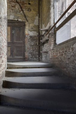 Aşınmış merdiven