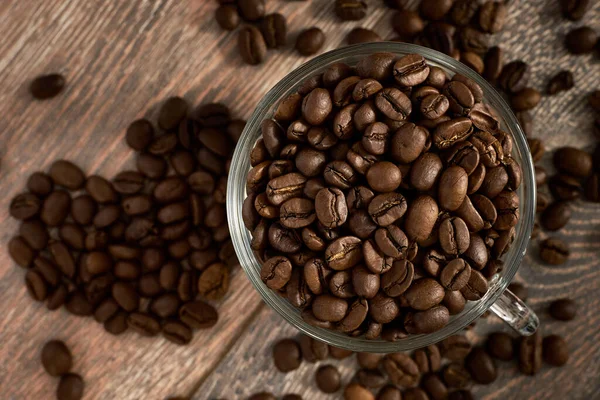 Taza Vidrio Llena Granos Café Con Corazón —  Fotos de Stock