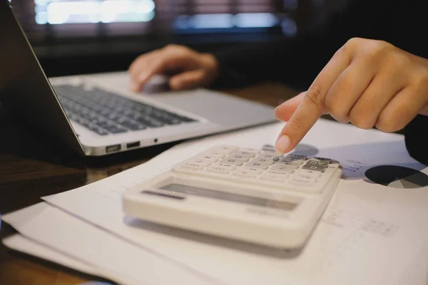 Auditor Pessoal Serviço Receitas Internas Inspetor Financeiro Fazendo Relatório Calculando — Fotografia de Stock