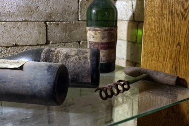 Şarap endüstrisinde kullanılan antika terazi..