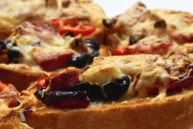 Croutons with cheese and peppers