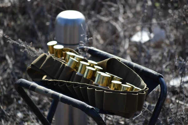 Thermos Bandolier Com Cartuchos Espingarda Calibre — Fotografia de Stock