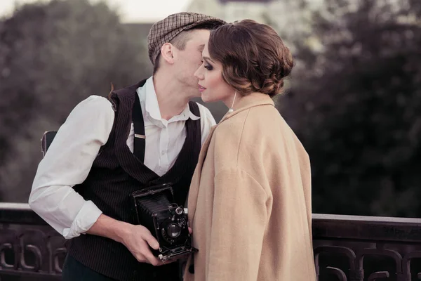 Large Portrait Young Couple Man Kissing Woman Man Hands Retro — Stock Photo, Image