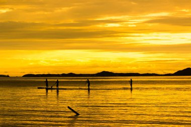 Akşam deniz kayağı.