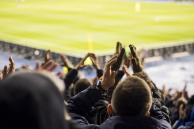 Onların hayranları Stadı nda destek