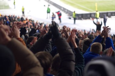 Kışın takım destekleyen Stadyumu