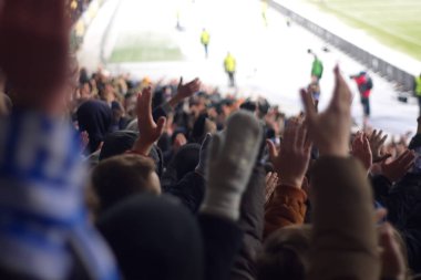 Kışın takım destekleyen Stadyumu