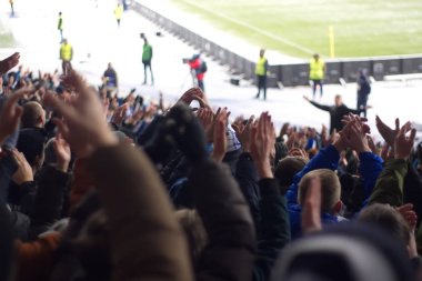 Kışın takım destekleyen Stadyumu