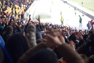 Kışın takım destekleyen Stadyumu