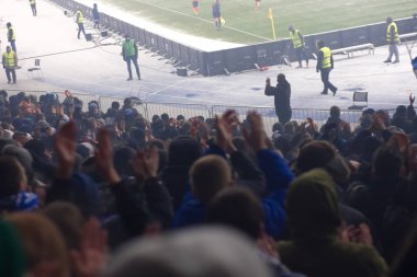 Kışın takım destekleyen Stadyumu