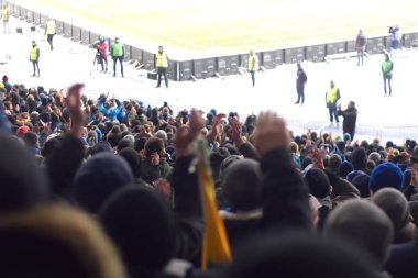 Kışın takım destekleyen Stadyumu