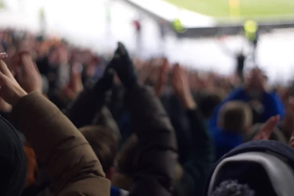 Stadion, wspieranie zespołu w zimie — Zdjęcie stockowe