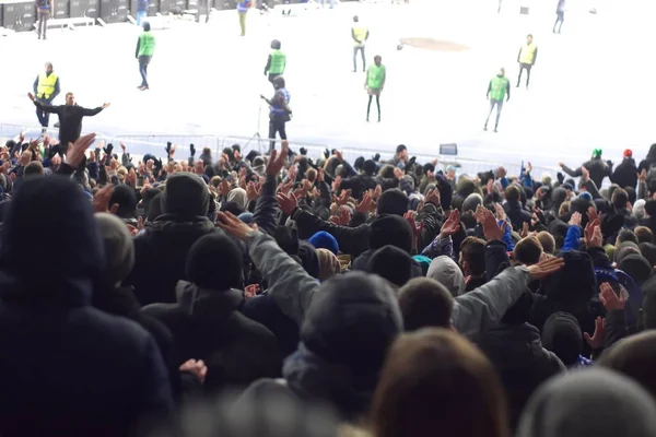 A csapat támogatása a téli stadion — Stock Fotó