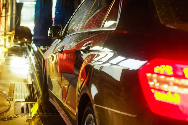 c otomatik oto yıkama eylem