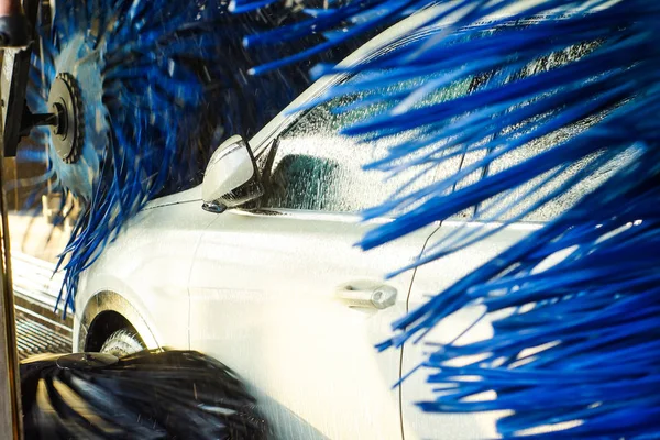 c otomatik oto yıkama eylem