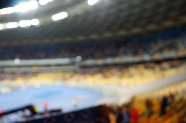 Bulanık boş gece grand futbol ışıklar arenada. Futbol ya da futbol oyuncu. Bokeh ile soyut spor arka plan.