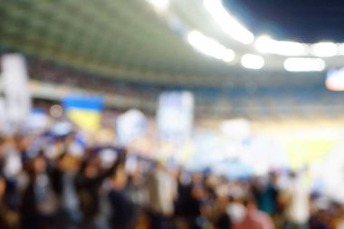 Bulanık boş gece grand futbol ışıklar arenada. Futbol ya da futbol oyuncu. Bokeh ile soyut spor arka plan.