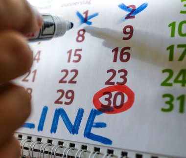 Masaüstü takvim, işareti işaretler işaretler.