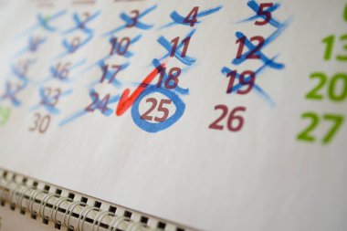 Duvar takvimi, işaretleyici işaretleri önemli tarihler, son tarih