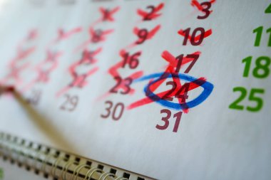 Duvar takvimi, işaretleyici işaretleri önemli tarihler, son tarih