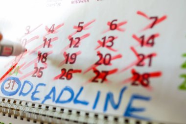 Duvar takvimi, işaretleyici işaretleri önemli tarihler, son tarih