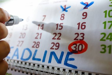 Duvar takvimi, işaretleyici işaretleri önemli tarihler, son tarih