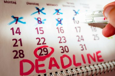 Duvar takvimi, işaretleyici işaretleri önemli tarihler, son tarih