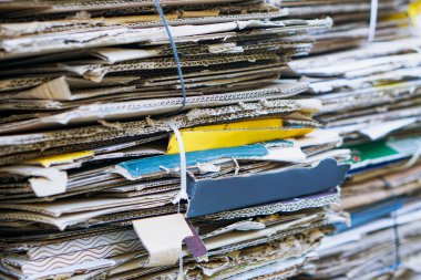 Balya tel bağları şeritleme ile mukavva ve kutu kurulu