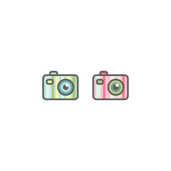 Cute creative camera set. Flat icon isolated on white. vector illustration. Summer adventures symbol. — 스톡 벡터