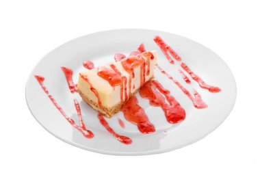 Tepesi, izole berry ile beyaz peynirli kek