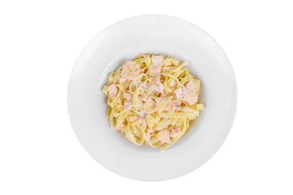 Pasta, nudlar med fisk isolerad vit Stockfoto