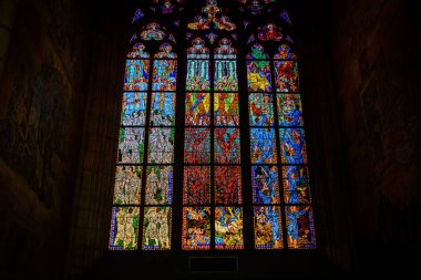 St Vitus vitray pencere