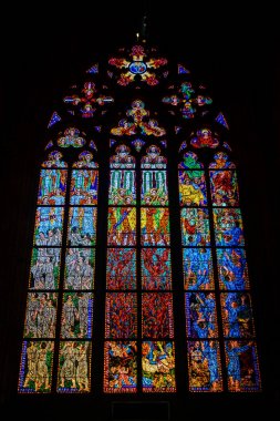 St Vitus vitray pencere