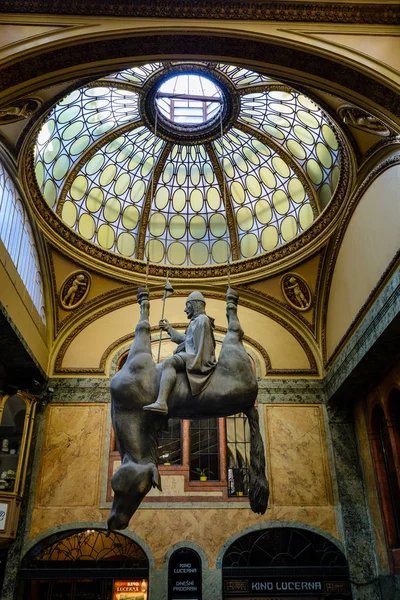 At heykeli David Cerny