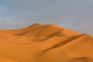 Erg African, Sahara, Fas güneş doğarken