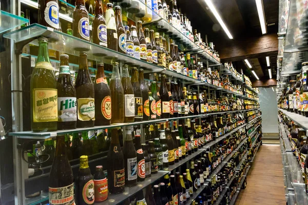 Carlsberg Müzesi bira koleksiyonu