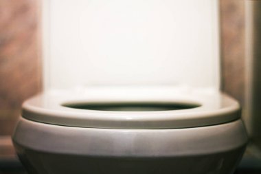 Beyaz tuvalet lika bir sunak dünya tuvalet günü için