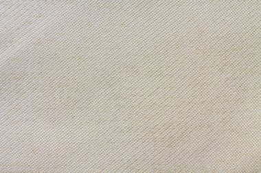 Beyaz kumaş dokusuna bükümlü bazaltik camlı